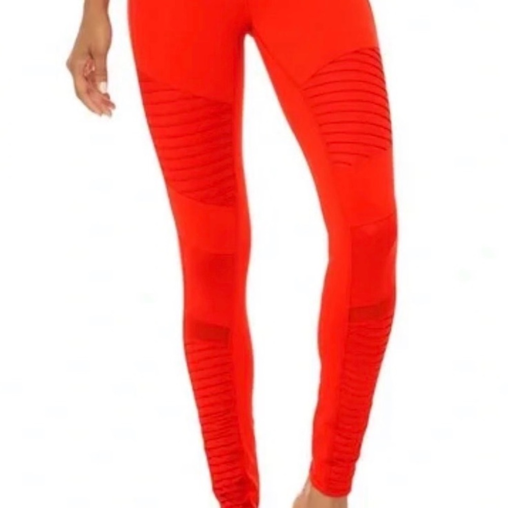 ALO Yoga Vibrant Red Leggings